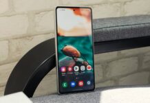 Типи дисплеїв у смартфонах та їх принципова різниця