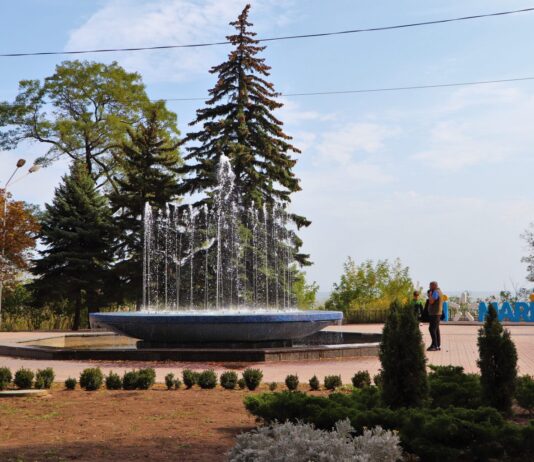 Мариупольский Городской сад — живописное место с интересной историей