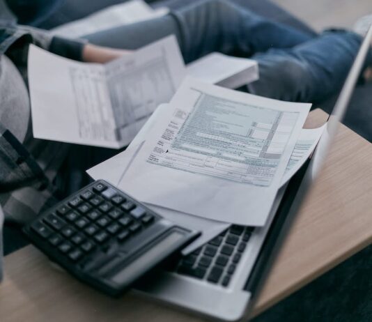 Переваги використання сучасного програмного забезпечення для виставлення рахунків